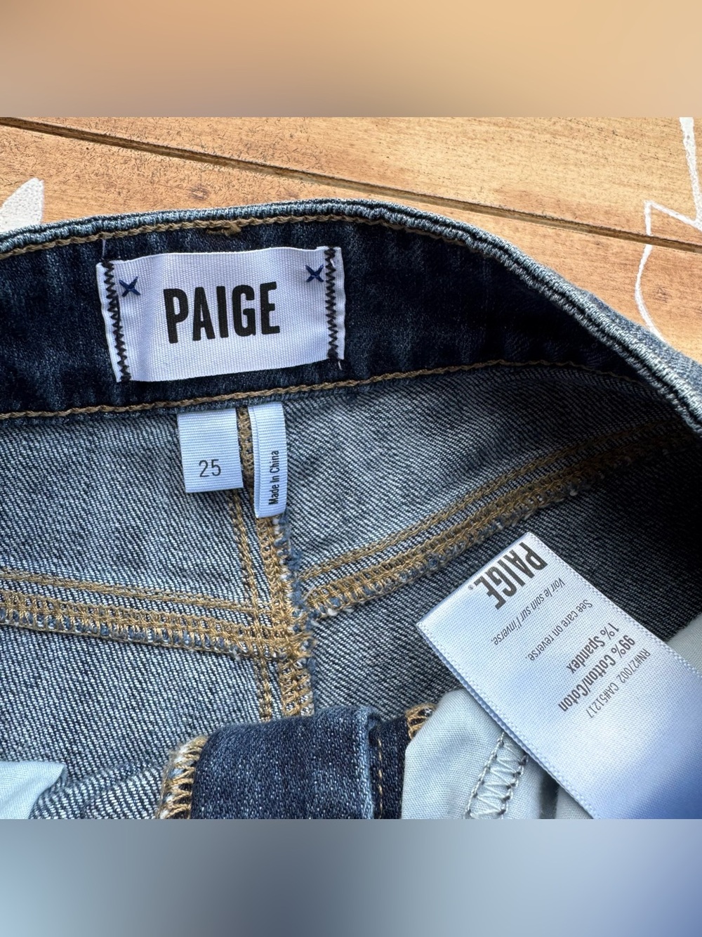 Paige Jean Shorts Size 25 - Picture 3 of 4